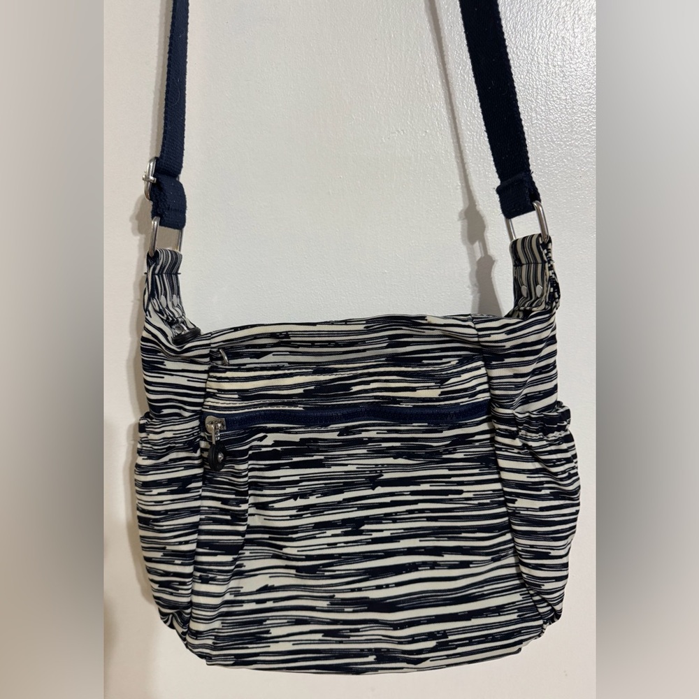 Kouliya Striped Navy and White Crossbody Bag EUC